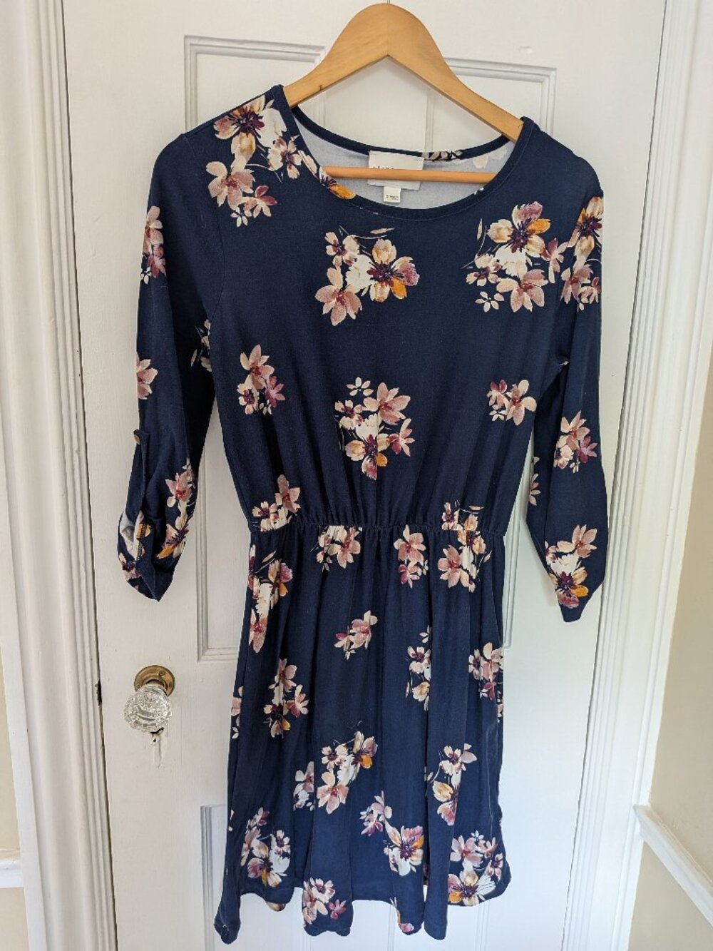 French Grey Navy Floral Quarter Sleeve Knee Length Dress